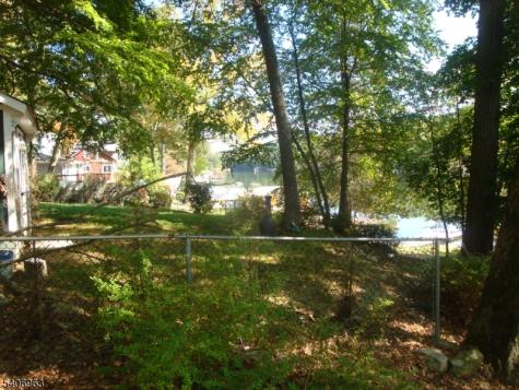 207 Hudson Avenue Hopatcong NJ 07843