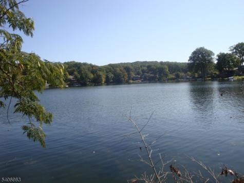 207 Hudson Avenue Hopatcong NJ 07843