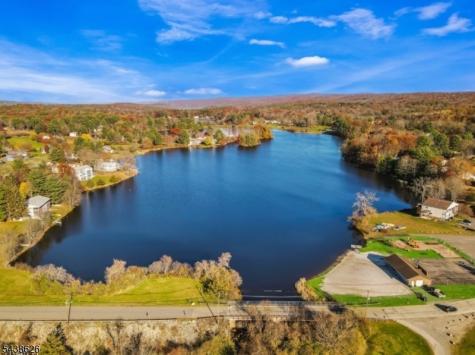 226 Lake Shore Montague NJ 07827