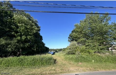 226 Lake Shore Montague NJ 07827