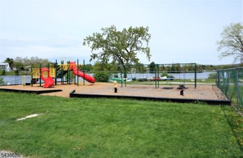 226 Lake Shore Montague NJ 07827