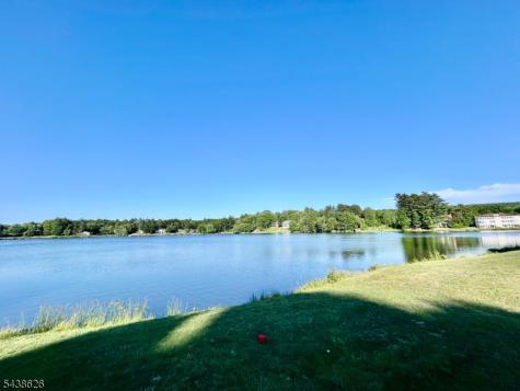 226 Lake Shore Montague NJ 07827