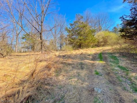 569 Ervey Road Allamuchy NJ 07821
