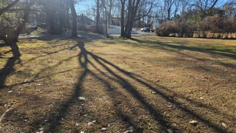 8 Castle Place Long Hill NJ 07933