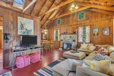 22 Ithanell Road Hopatcong NJ 07843