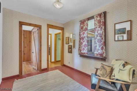 22 Ithanell Road Hopatcong NJ 07843