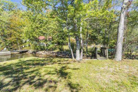 22 Ithanell Road Hopatcong NJ 07843