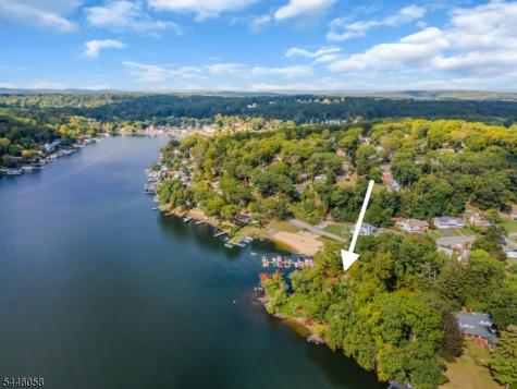 22 Ithanell Road Hopatcong NJ 07843