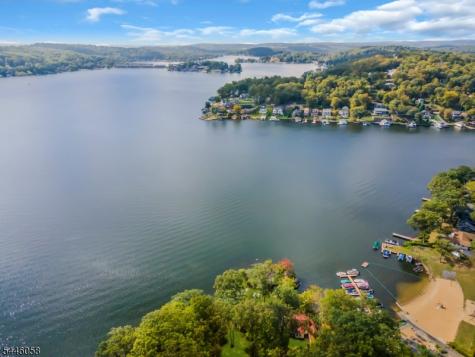 22 Ithanell Road Hopatcong NJ 07843