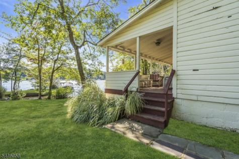 22 Ithanell Road Hopatcong NJ 07843
