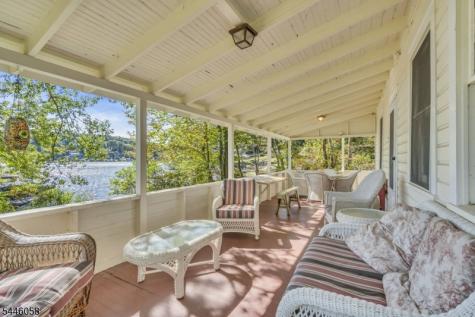 22 Ithanell Road Hopatcong NJ 07843