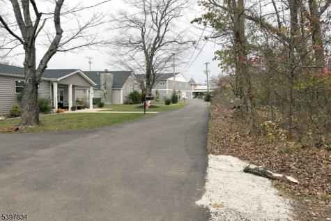8 Reasoner Lane Flemington NJ 08822