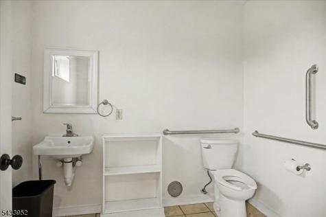 80 Valley Crest Road Clinton NJ 08801