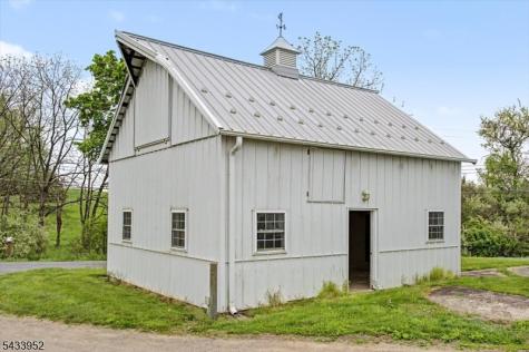 80 Valley Crest Road Clinton NJ 08801