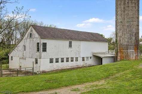 80 Valley Crest Road Clinton NJ 08801