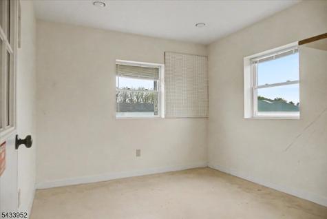 80 Valley Crest Road Clinton NJ 08801