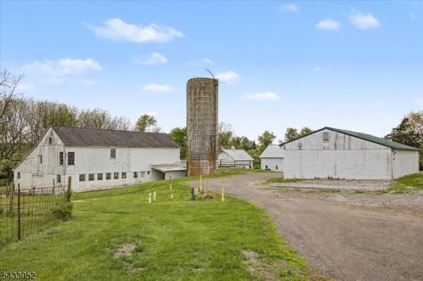 80 Valley Crest Road Clinton NJ 08801