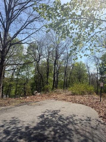 15 Winding Hill Road Hopatcong NJ 07843