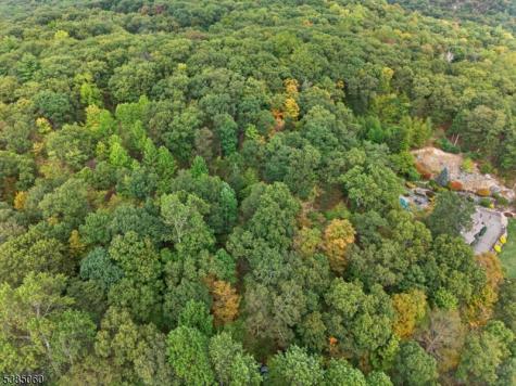 Stonehedge Way West Milford NJ 07480