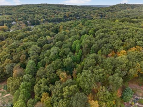 Stonehedge Way West Milford NJ 07480