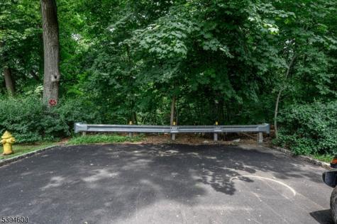 39 Forest Drive Bloomfield NJ 07003