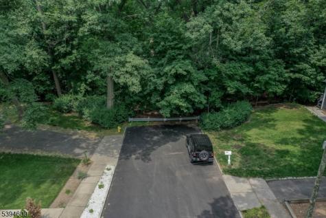 39 Forest Drive Bloomfield NJ 07003