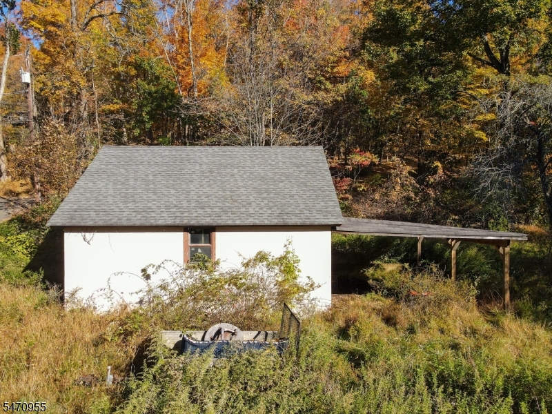 6 Mcneel Road Frankford NJ 07826