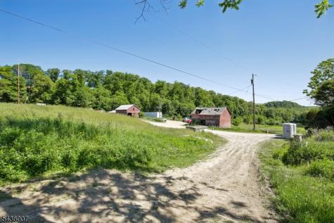 37 Swayze Mill Road Hope NJ 07825