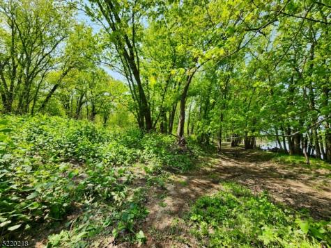 74 River Road Montague NJ 07827