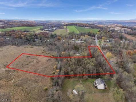 143 Vail Road Knowlton NJ 07832