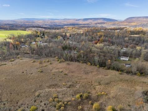 143 Vail Road Knowlton NJ 07832