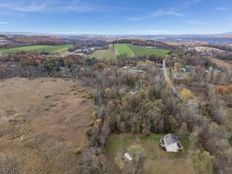 143 Vail Road Knowlton NJ 07832