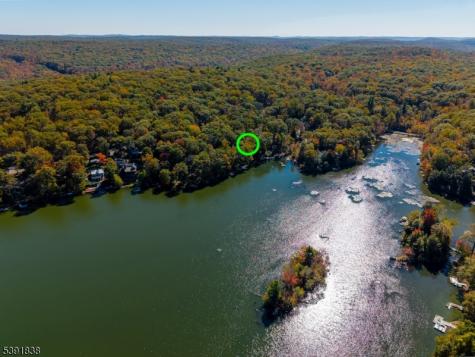 2011 Lakeside Drive Vernon NJ 07422
