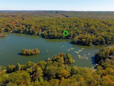 2011 Lakeside Drive Vernon NJ 07422