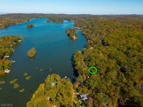 2011 Lakeside Drive Vernon NJ 07422