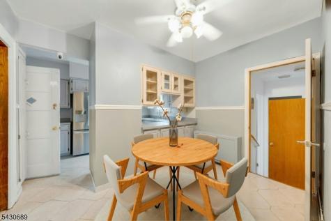 52 Passaic Avenue Livingston NJ 07039