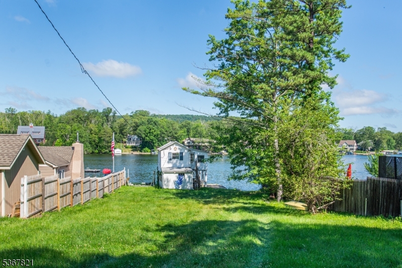 30 E Shore Culver Road Frankford NJ 07826