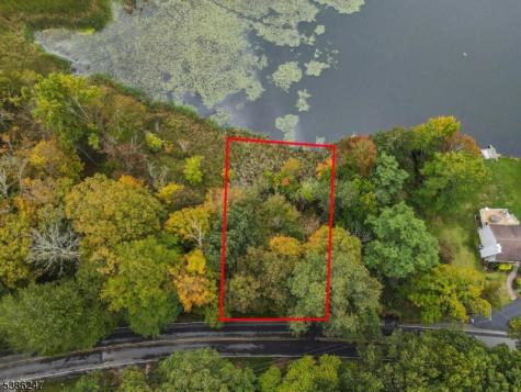 99 Seneca Lake Road Sparta NJ 07871