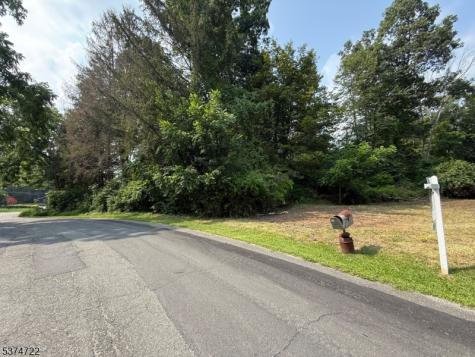 15 Bernard Drive Andover NJ 07860