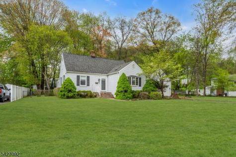 63 Cathedral Avenue Florham Park NJ 07932