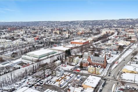 27 Oakwood Avenue City Of Orange NJ 07050