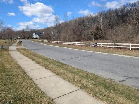 11 Lackawanna Drive Frelinghuysen NJ 07860
