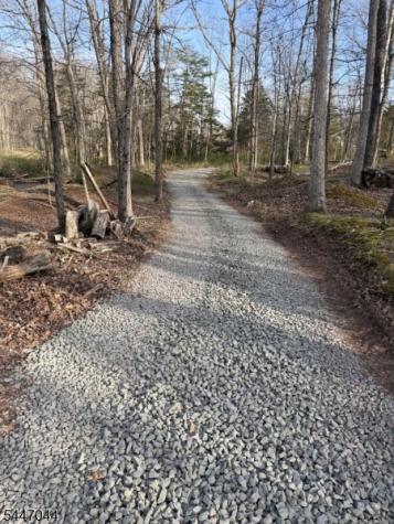 24 Shagbark Lane Readington NJ 08889