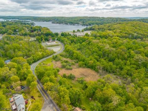 28 Brooklyn Stanhope Road Hopatcong NJ 07874