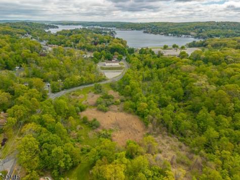 28 Brooklyn Stanhope Road Hopatcong NJ 07874