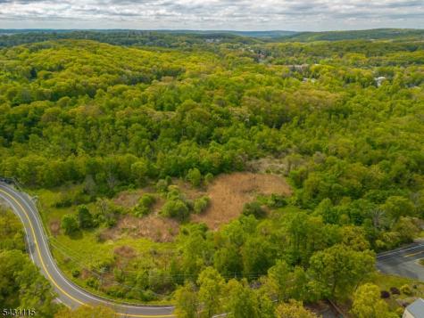 28 Brooklyn Stanhope Road Hopatcong NJ 07874