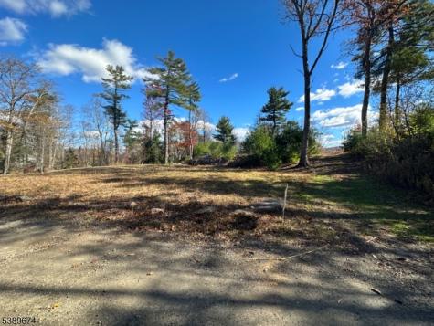 4 Wyckoff Court West Milford NJ 07421