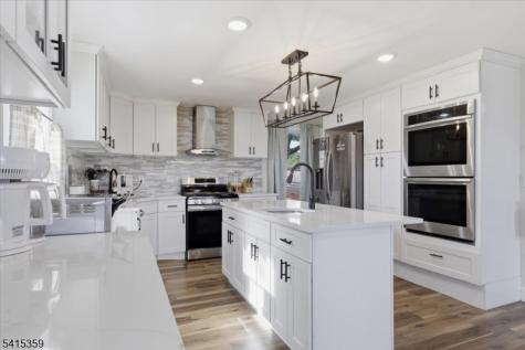 72 Pond Lane Holland NJ 08848