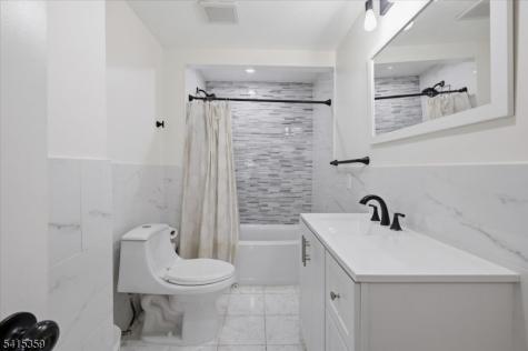 72 Pond Lane Holland NJ 08848
