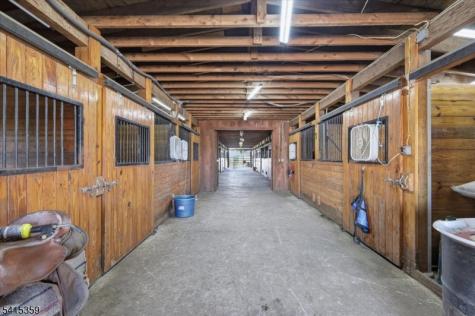 72 Pond Lane Holland NJ 08848